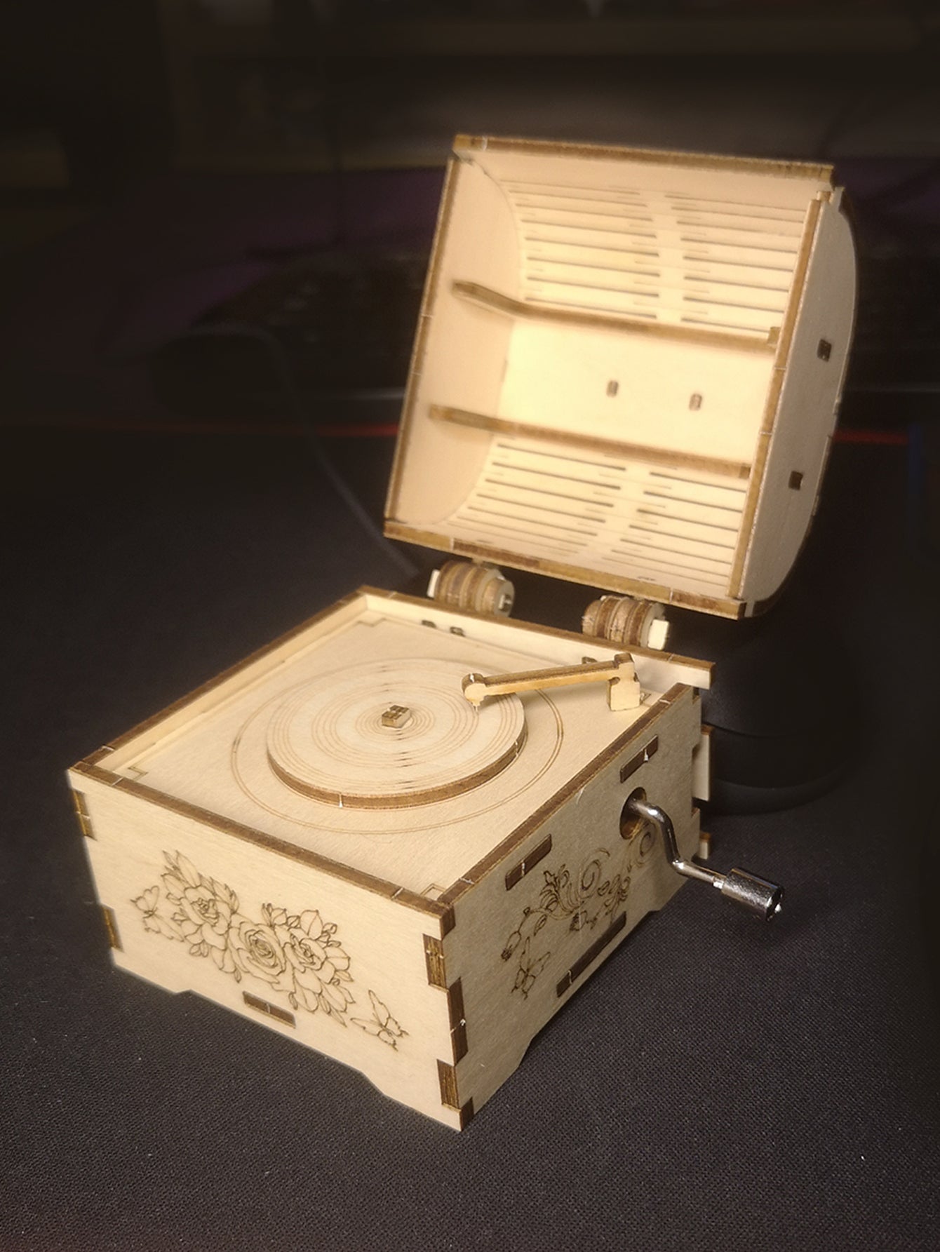Factory wholesale Music Park 3d wooden puzzle Hand Treasure music box You are my sunshine Handmade Assembly Model kit Holidays birthdays Christmas gifts